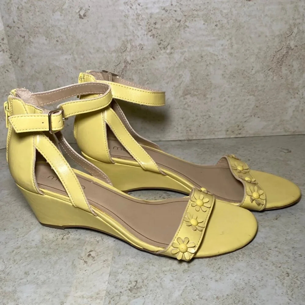 Soft Yellow Floral Wedge Sandals‎ Ankle Strap Back Zipper Closure Summer Casual